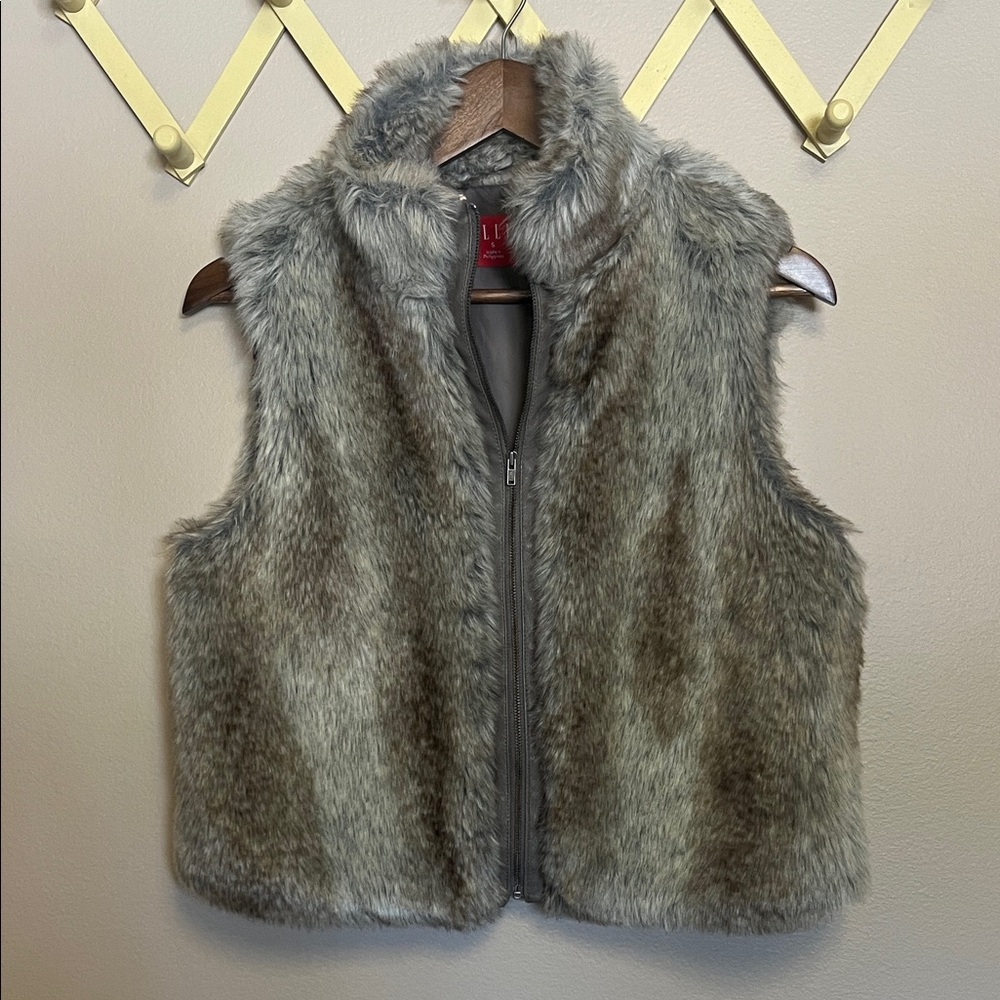 Elle Charcoal Faux Fur Vest